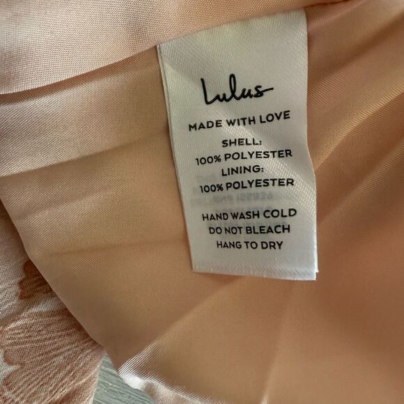 Lulus Love & Blooms Blush Floral Print Off Shoulder Dress M Peach NWT IN PKG - Picture 9 of 9